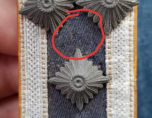 Is this Luftwaffe shoulder board original?