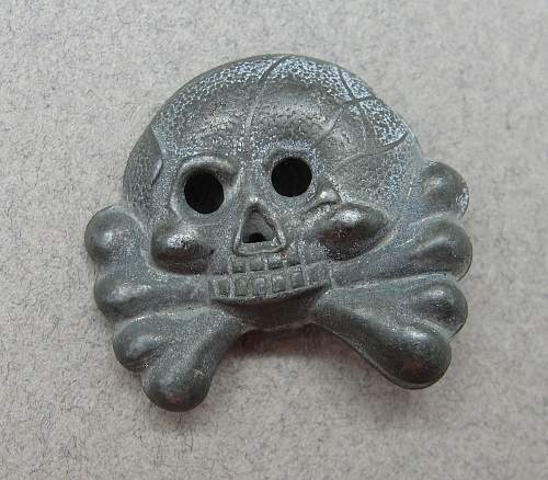 Panzer collar tab skull, original?