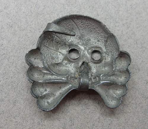 Panzer collar tab skull, original?
