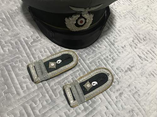 shoulder boards Commentary