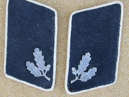 Just Picked up Some Odd Luftwaffe Admin. Collar Tabs &amp; Shoulder Boards Can Anyone help???