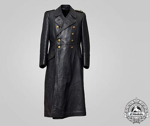 Kriegsmarine Captain Leather Coat/Ledermantel?