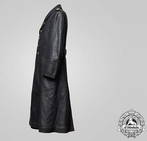 Kriegsmarine Captain Leather Coat/Ledermantel?