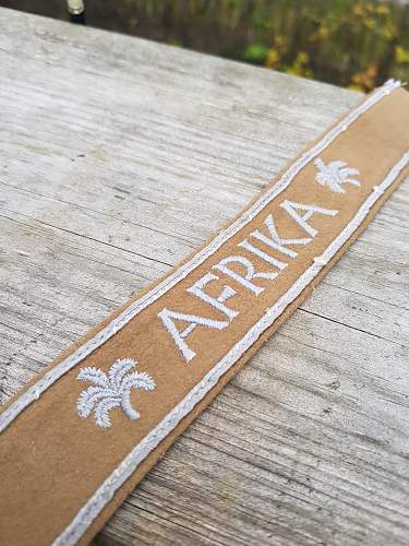 Ärmelband Afrika - Africa Cuff Title.