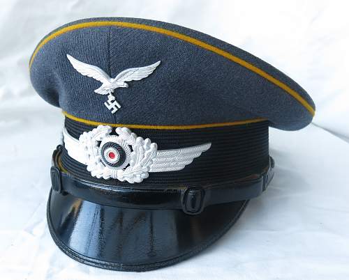 Luftwaffe officers cap cockade authentication