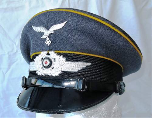 Luftwaffe officers cap cockade authentication