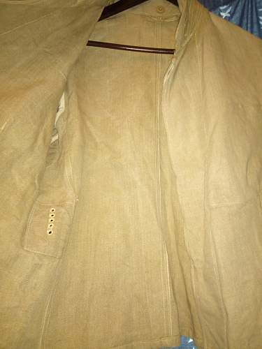 Need Help is this Luftwaffe tunic original or not?