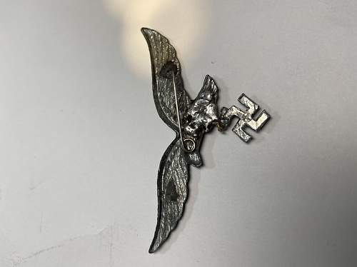 Luftwaffe eagle pin, real or fake?