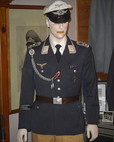 Hermann Göring Division Oberwachtmeister four pocket tunic.