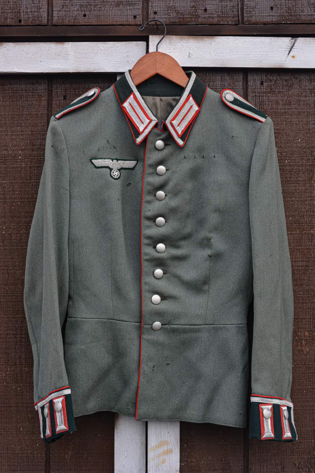 WW2 German, Soviet, Allied militaria, uniforms, awards, weapons history.  War relics forum