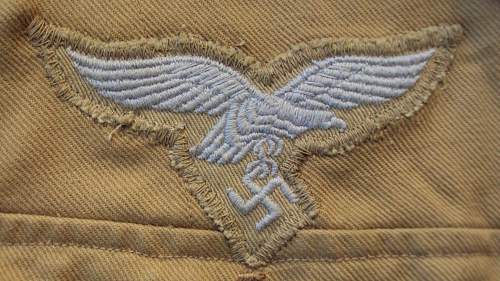 luftwaffe tropical tunic. Please!!  Is it original???? thank you :)