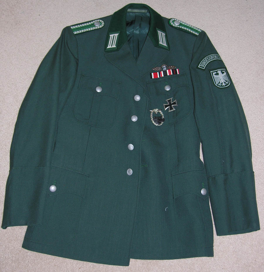 Real or Fake, Heer uniform????