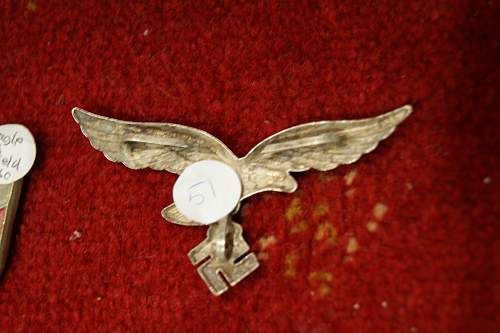 Luftwaffe tropenhelm insignia- genuine?