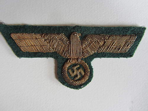 Heer General or Kreigsmarine Artillery Breast Eagle ?