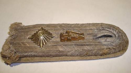 Shoulder Board