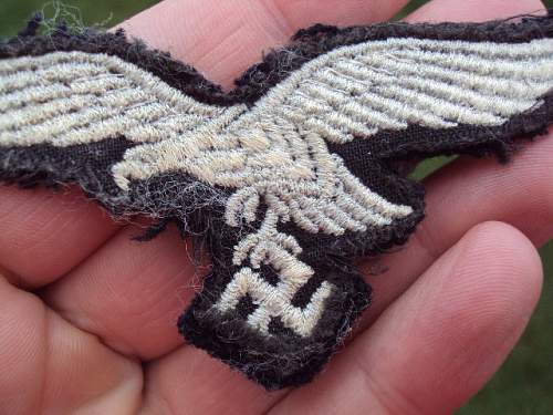 Luftwaffe breast eagle black background ??