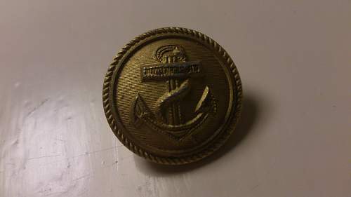 Does this Kriegsmarine button look real??