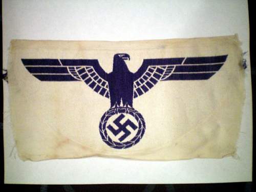 Kriegsmarine shirt insignia?