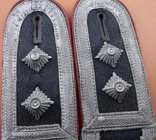 Luftwaffe shoulder straps pair - OK?