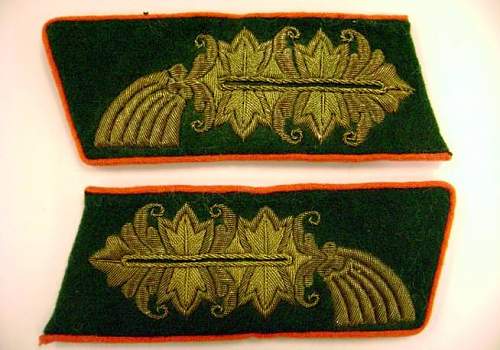 generals collar tabs