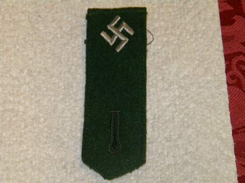 Nazi uniform, patch, and badge question