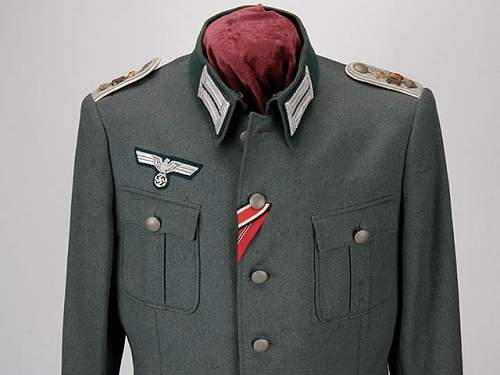 Army Hauptmann's Tunic, Knight's Cross recipient?