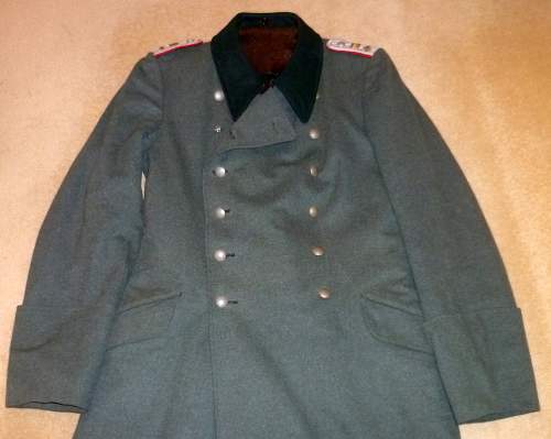 Anyone like to see some German uniform items?