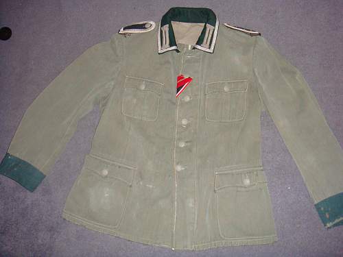 Heer uniform?Any ideas on this one?Thanks for any help.