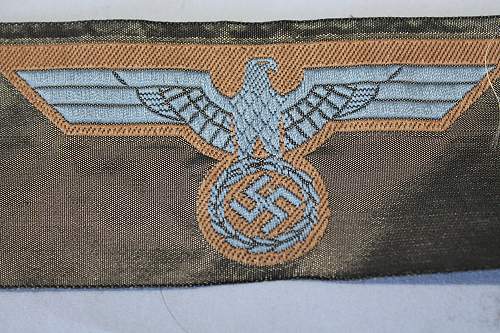 Sleeve eagle insignia Green and blue, Please help to ID