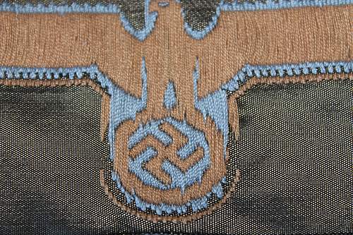 Sleeve eagle insignia Green and blue, Please help to ID