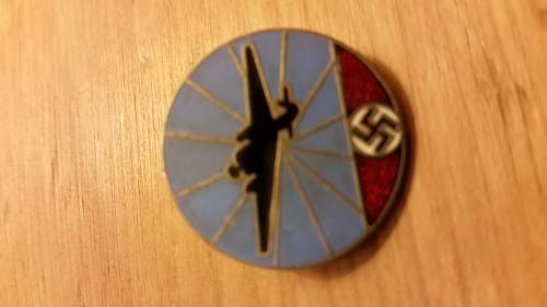 Luftwaffe badge for opinions please.