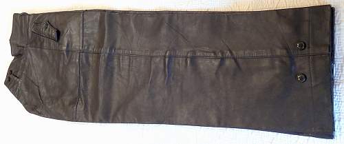 Need opinions on unissued leather Panzer wrap and pants...
