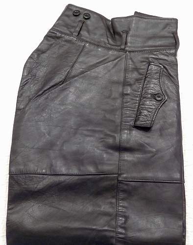 Need opinions on unissued leather Panzer wrap and pants...