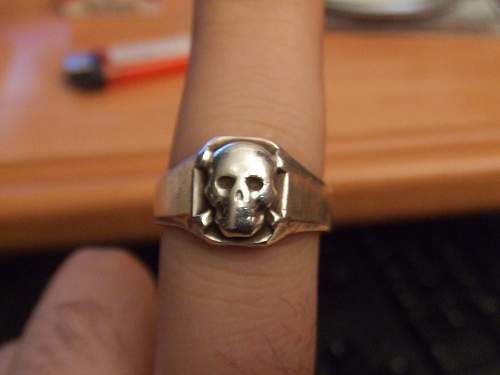 Have you ever seen a skull ring like that one?