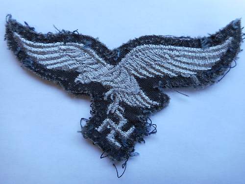 Luftwaffe eagle question
