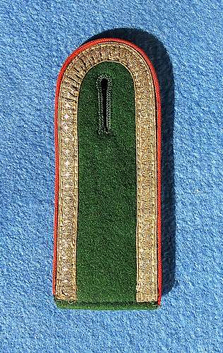 shoulder board