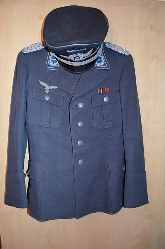 Luftwaffe Officer Uniform of a Major im &quot;Truppensonderdienst&quot; with pants and boots and officer visor cap