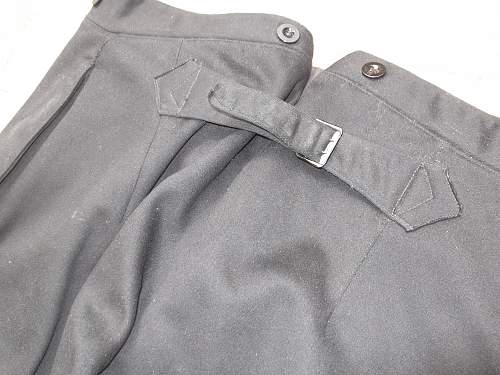 Black trousers private made panzer or not?