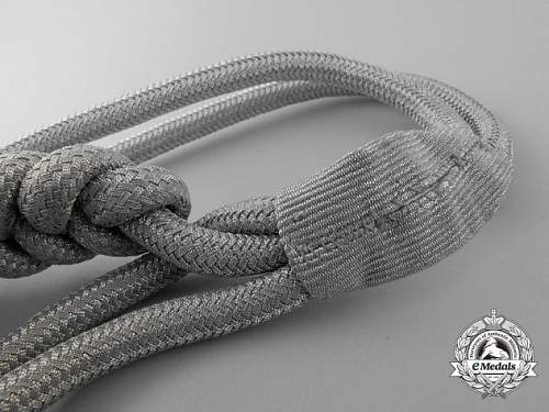 WW2 German aiguillette. Real?