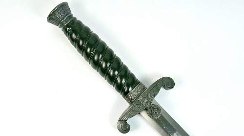 Officer's Dagger for Security of Railroad Bridges