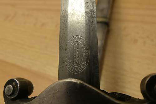 FW Höller Solingen Dagger Help