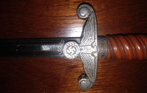 Alcoso officers dagger miniature, does anyone knows if this is real?