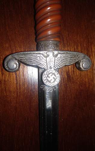 Alcoso officers dagger miniature, does anyone knows if this is real?