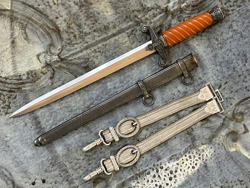 New early Heer dagger variation from Puma