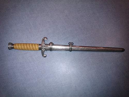 Please help - is this dagger authentic??