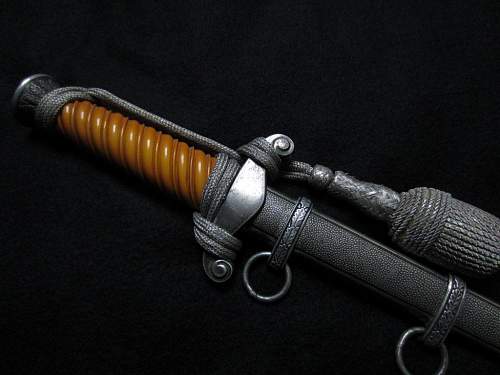 Early SMF army dagger