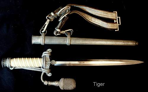 Wartime Army Dagger