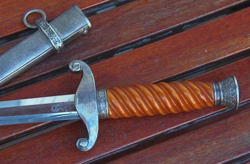 WKC Heer Officers dagger.