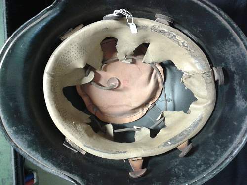 Help: German Police M35 Helmet