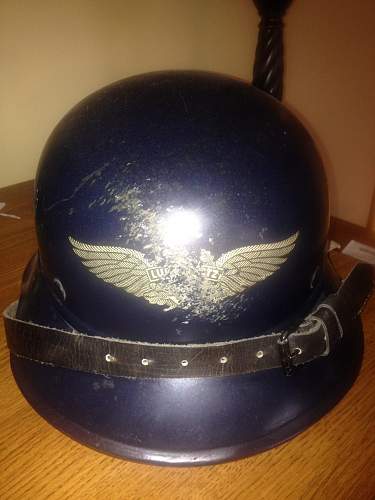 Luftschutz helmet